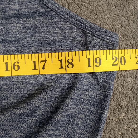 Yogalicious Women Twist Front Sleeveless Crop Tank Gray - Picture 3 of 6